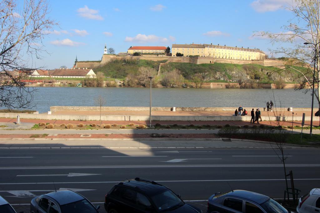 Best View Apartment Novi Sad Esterno foto